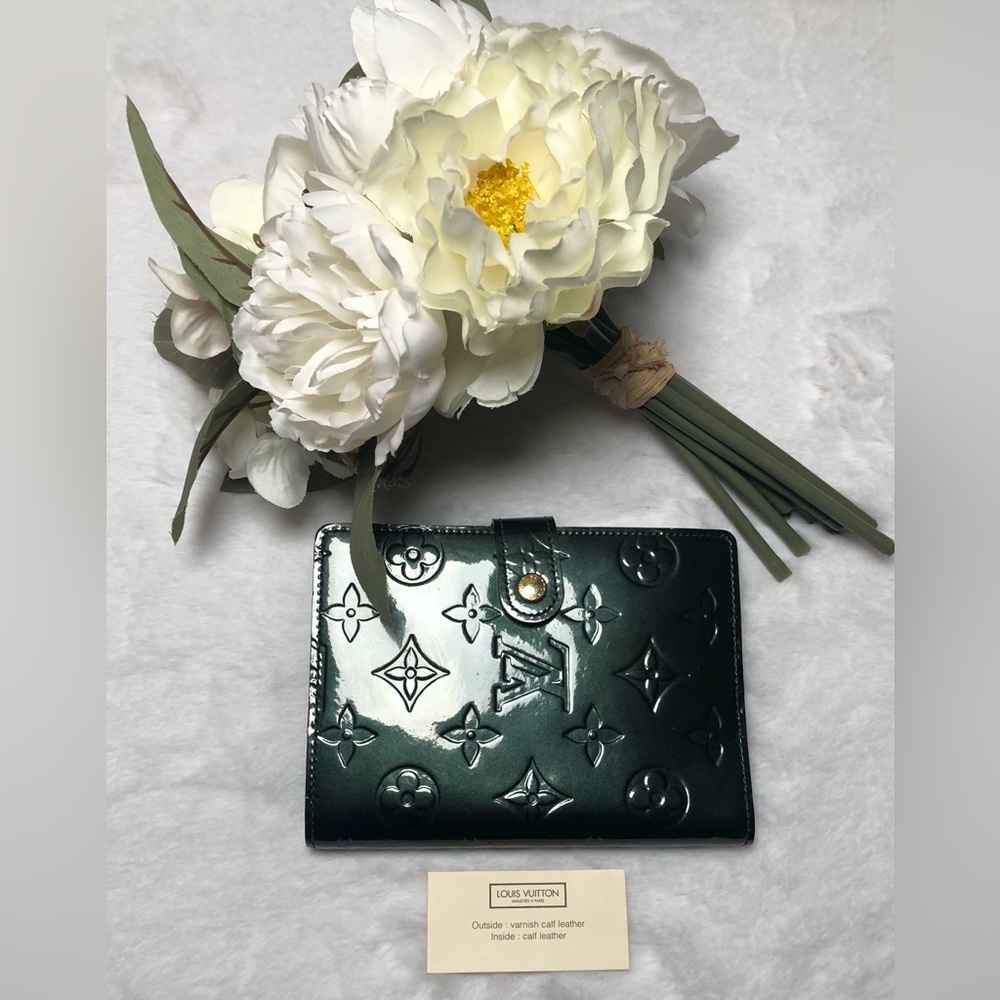 Louis Vuitton Authentic Green Vernis Agenda w/Ruler/Card Slots(Date Code:SP1160)